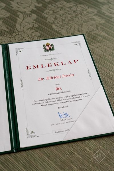 dr_kurtosi_istvan_90_koszontes_kistelek_20251201_ck4