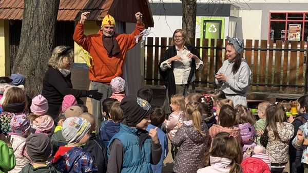 Ismét életre keltettek egy mesét az óvodapedagógusok