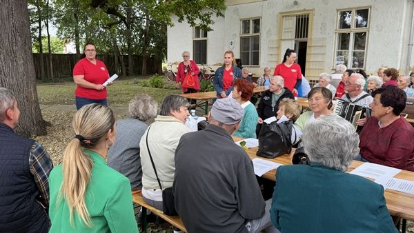 Szalmafonó és gyertyaöntő kiállítás nyílt a kisteleki Helytörténeti Múzeumban